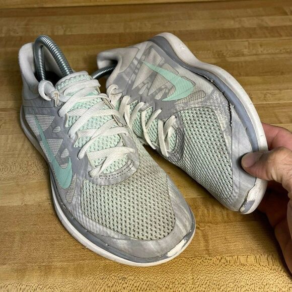 Nike Free 4.0 V4 Lace Up Running Shoes Size 7.5 - Picture 4 of 9